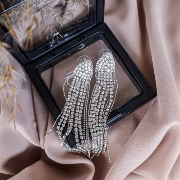 Chic Tryangle Gold Dangle Crystal Earrings - Picture 7 of 10